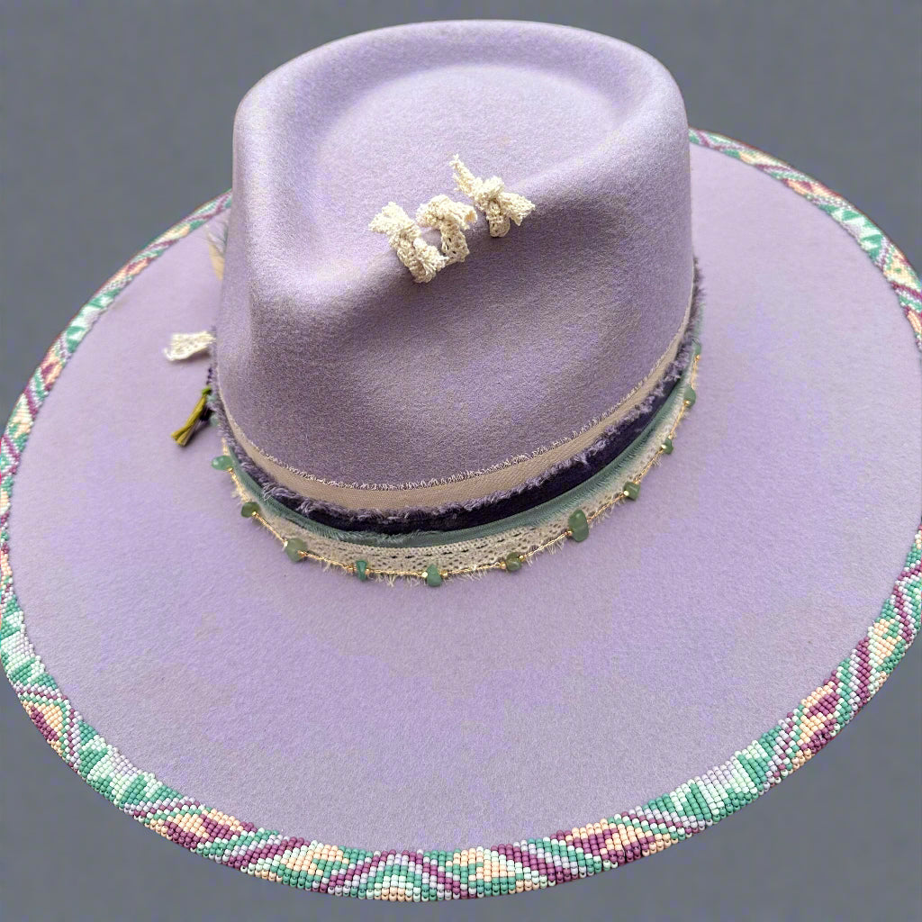 Lilac Lariat